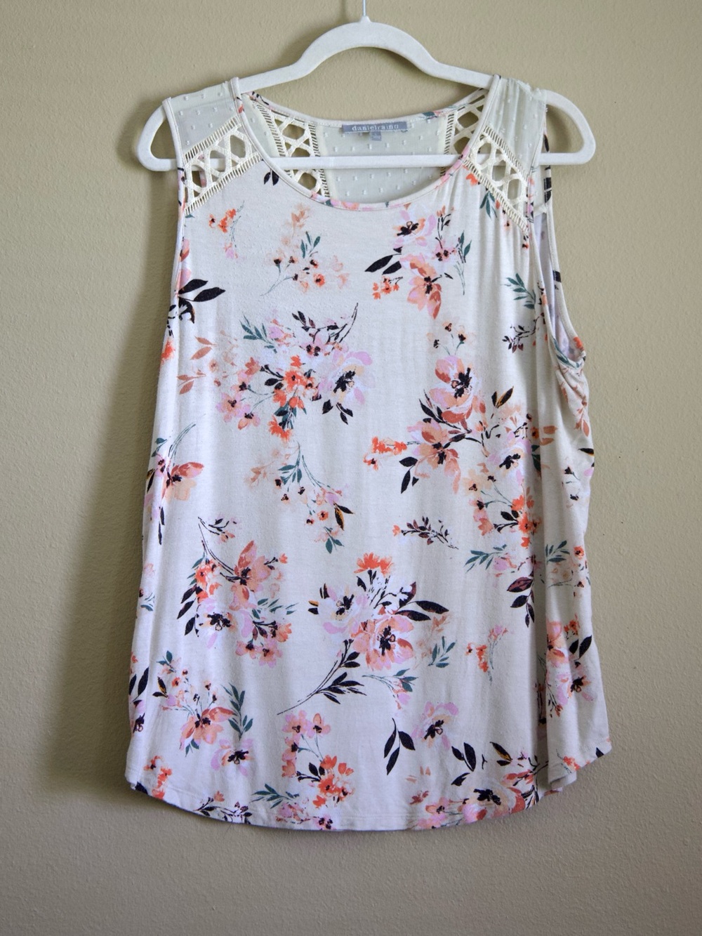 Daniel Rainn Floral Crochet Shoulder Sleeveless Blouse Large
